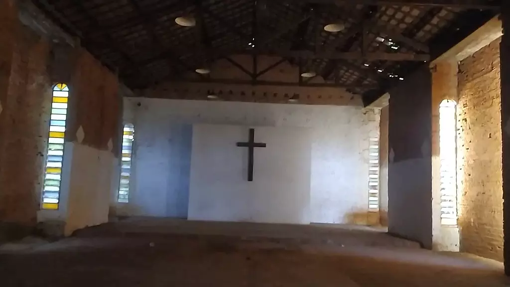 caiu na net casal fazendo sexo dentro de uma igreja catolica