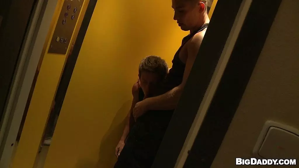 twink gets fucked outside