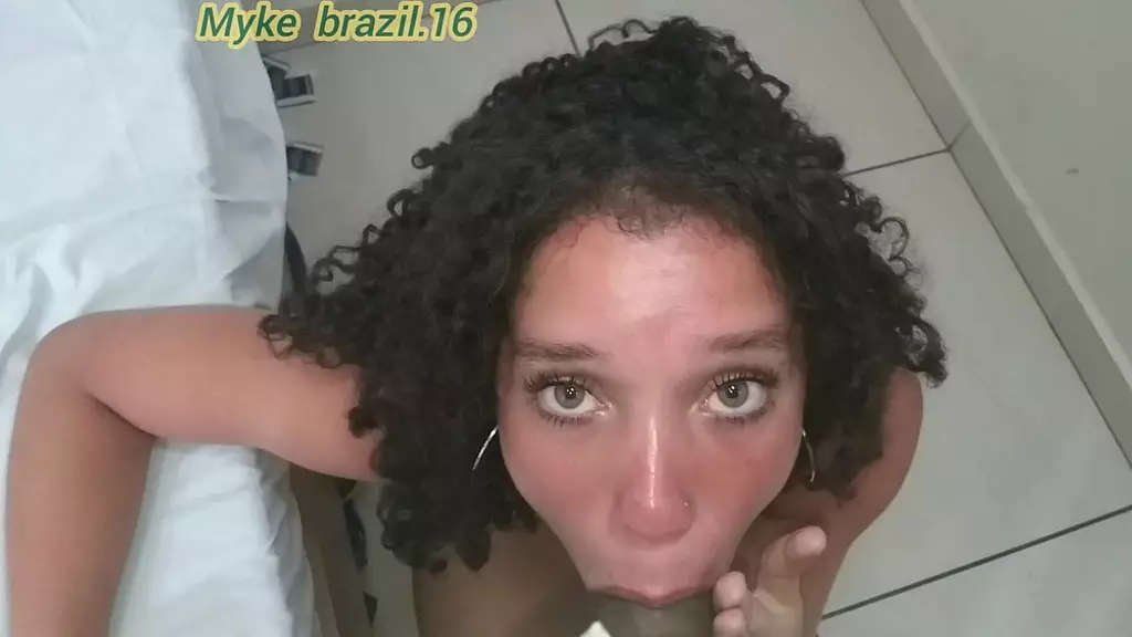 fudendo gostoso o cu virgem no primeiro porno